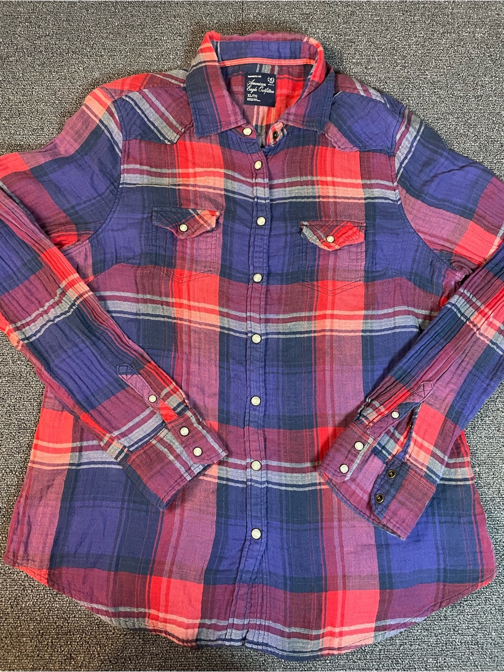 American Eagle Outfitters Red & Purplish/Blue Plaid Button-Up Flannel Shirt